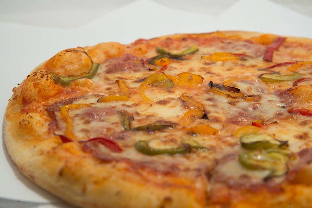 Beef Salami & Bell Pepper / Pepperoni / Pizza Alla Diavola (Pizza